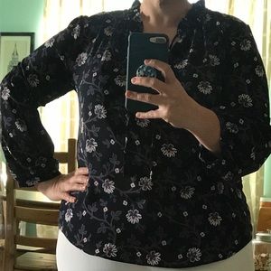 Beautiful LOFT Navy Floral top